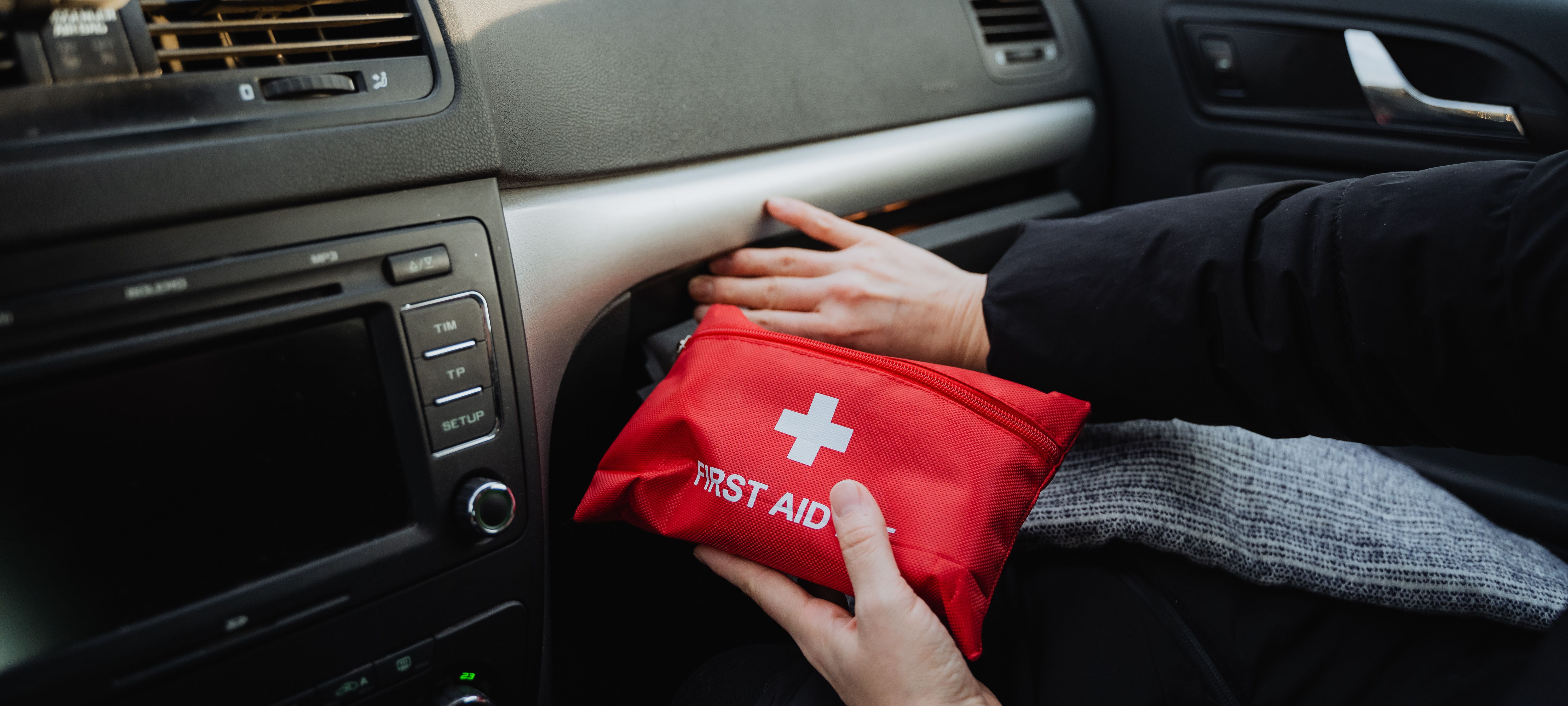 DIY Roadside Emergency Car Kit