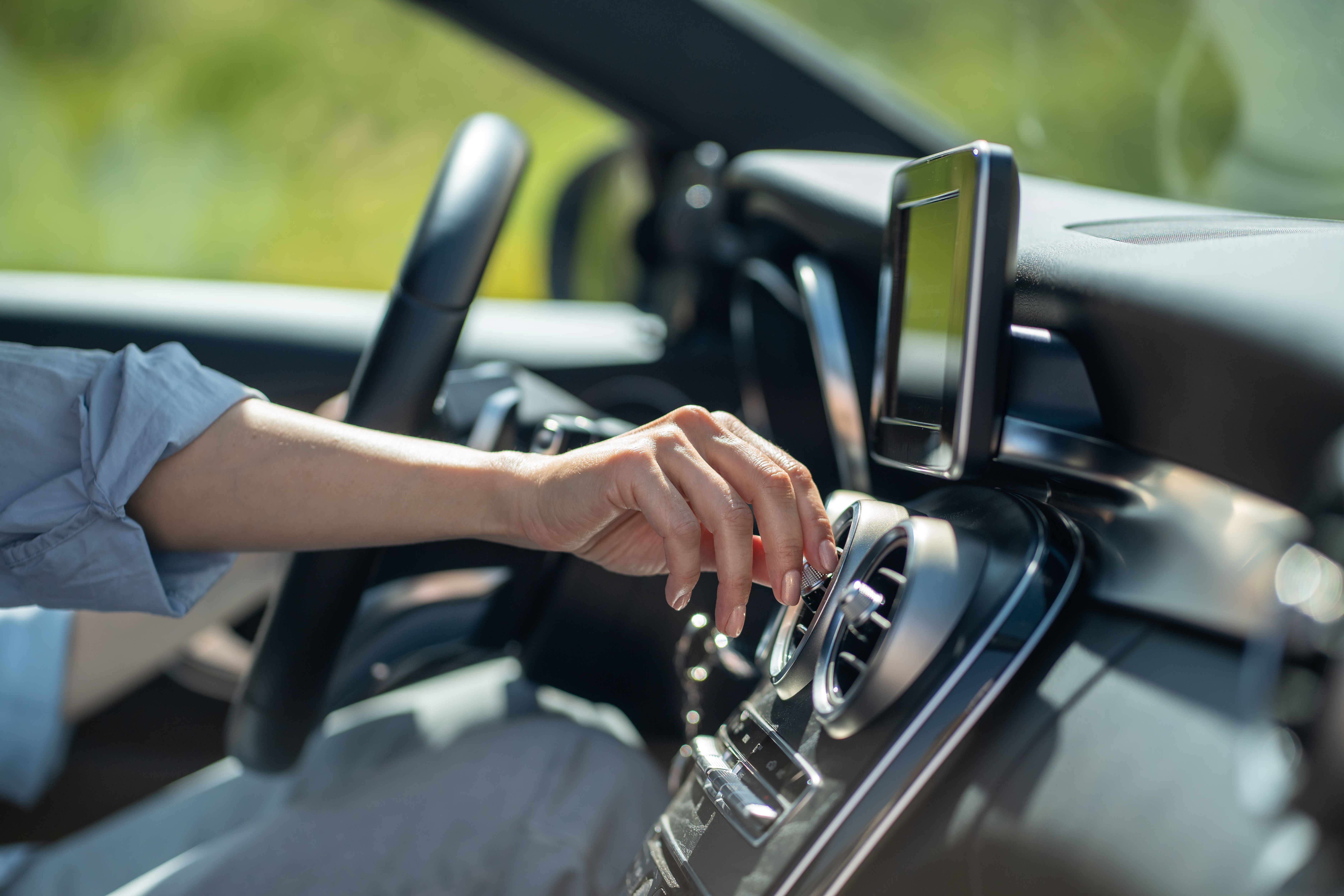 Hot Weather Car Care Tips: What Actually Breaks Down in the Heat and How to Stop It 