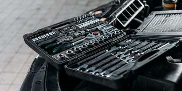 A Guide to Common Easy Car Repairs You Can Do Yourself