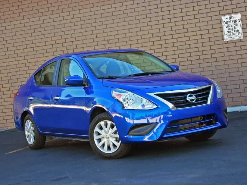2015-Nissan-Versa-Sedan-002_2.jfif