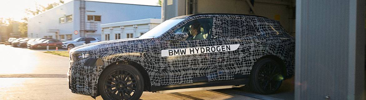 New BMW X5 To Include Hydrogen Fuel Cell Option