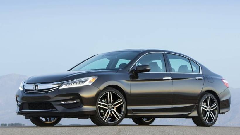 5 Sedan Features for Used Cars