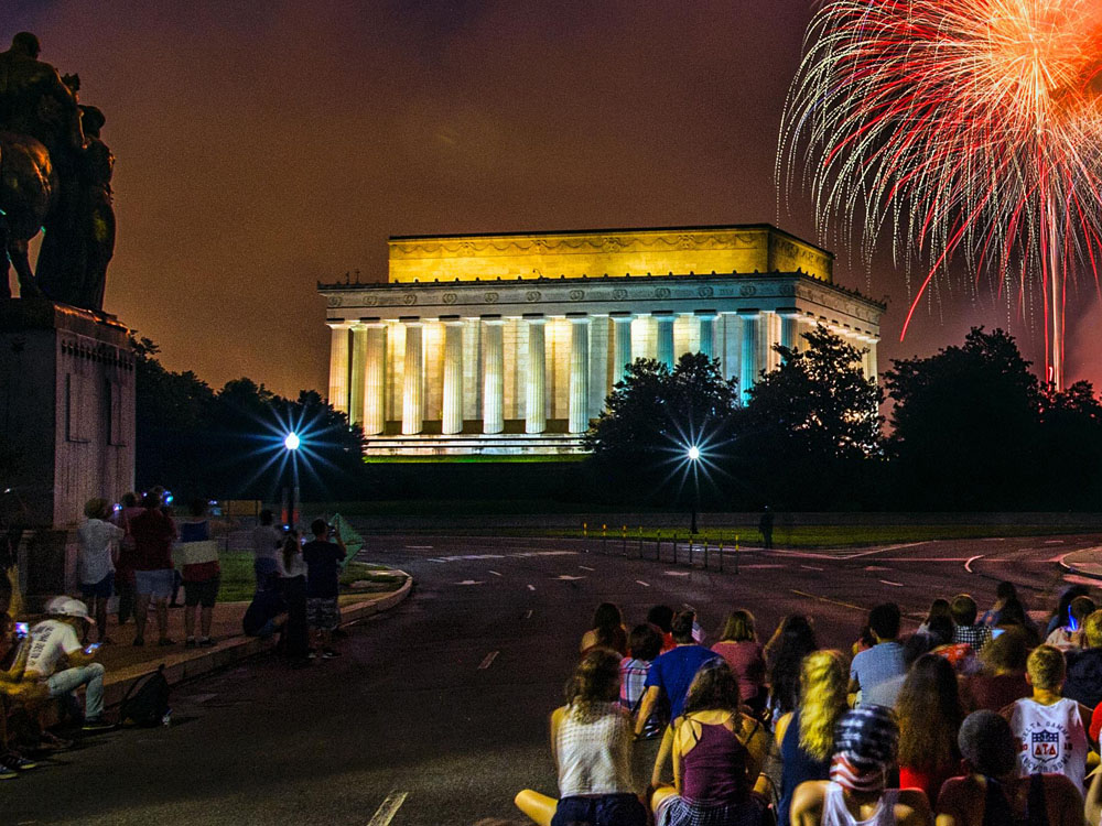 Fireworks on the National Mall.jpg