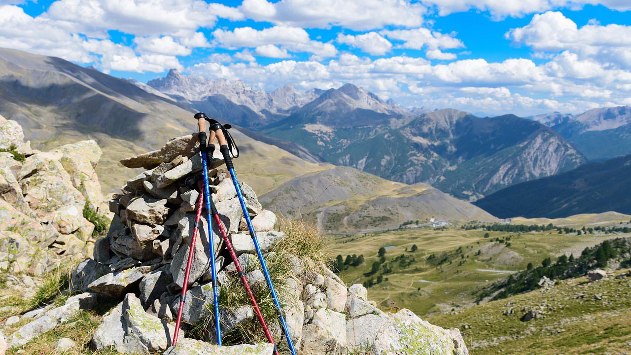 Deep Dive into Used Hiking Poles: Specs, Materials, Impact
