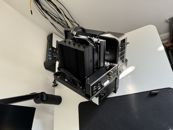 MOS V3 top angled CPU cooler