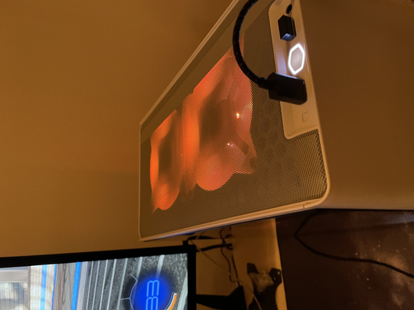 Top vents of Cooler Master NR200P