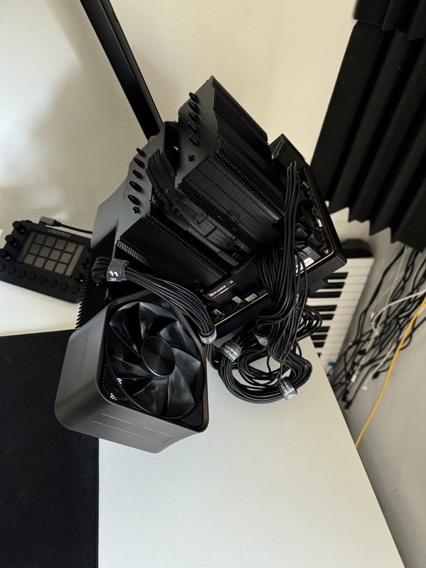 MOS V1 top dusty GPU fan