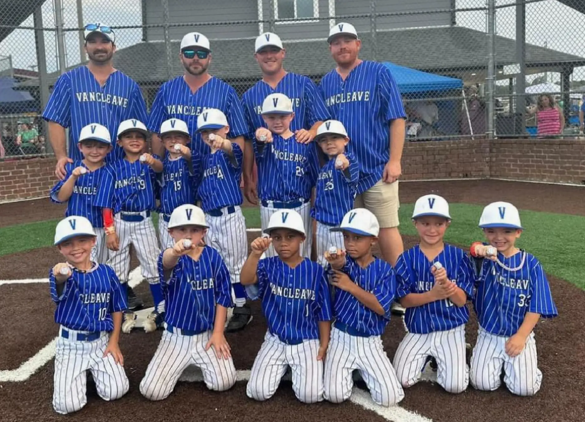 Baseball team photo 1