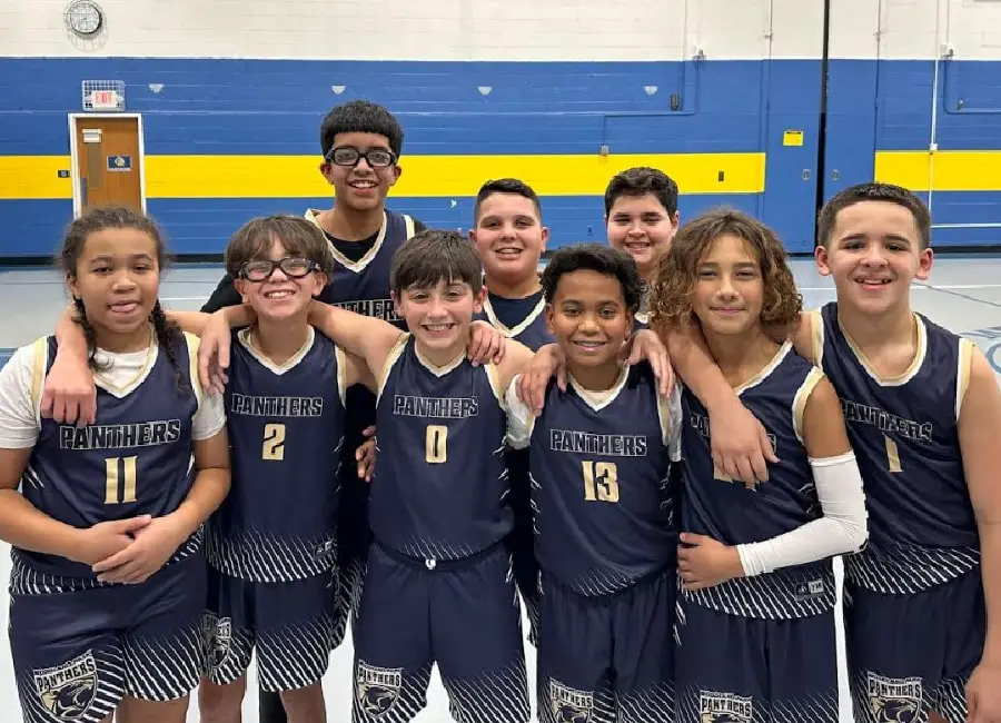 Basketball team photo 3