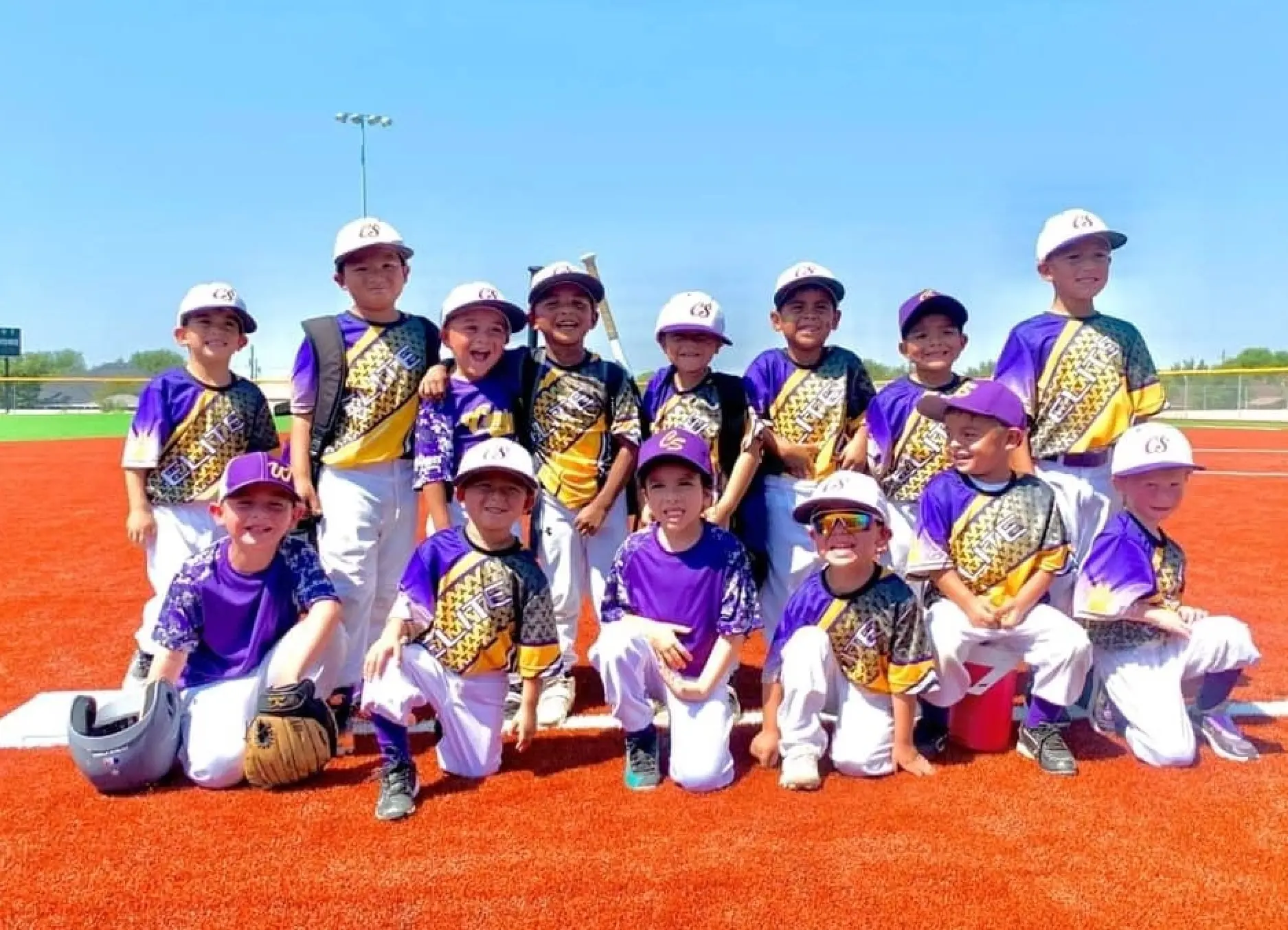 Baseball team photo 4