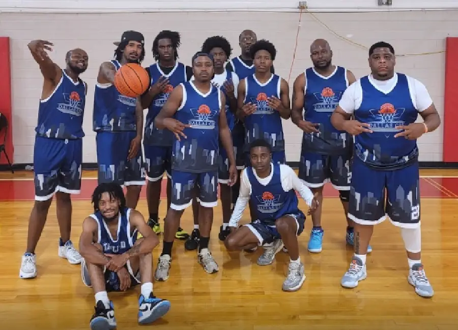 Basketball team photo 5