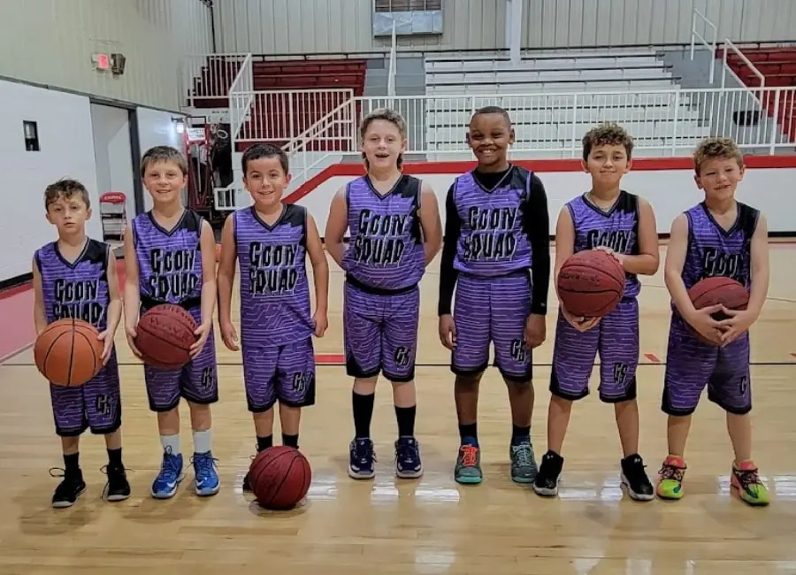 Basketball team photo 1