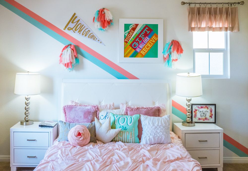 kid's bedroom decor