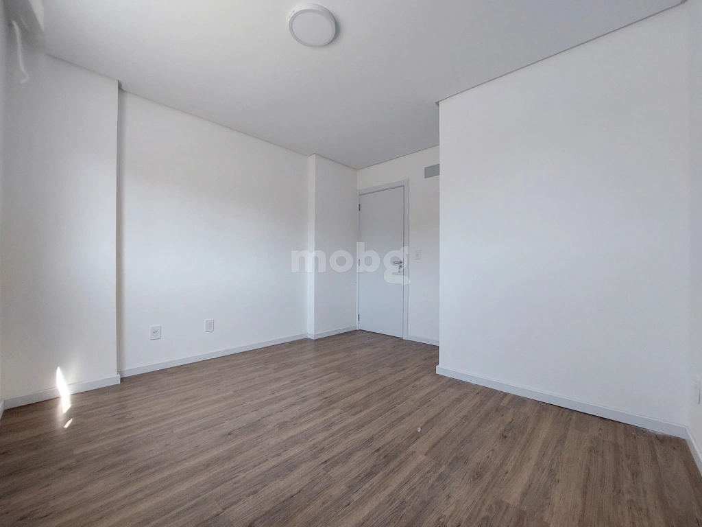 Apartamento para alugar com 3 quartos